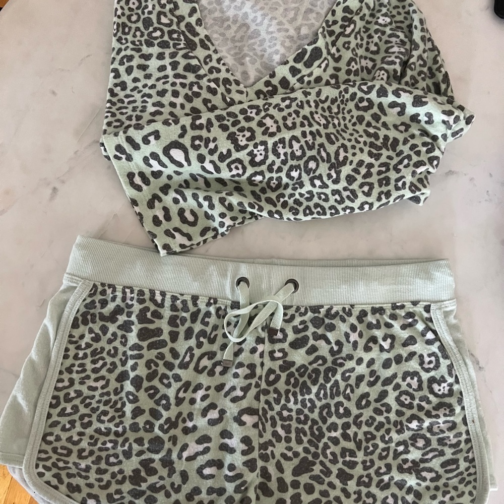 Z supply green leopard print set